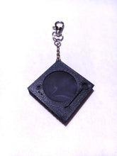 Load image into Gallery viewer, Mini FiDJit DJ Scratch Key Chain
